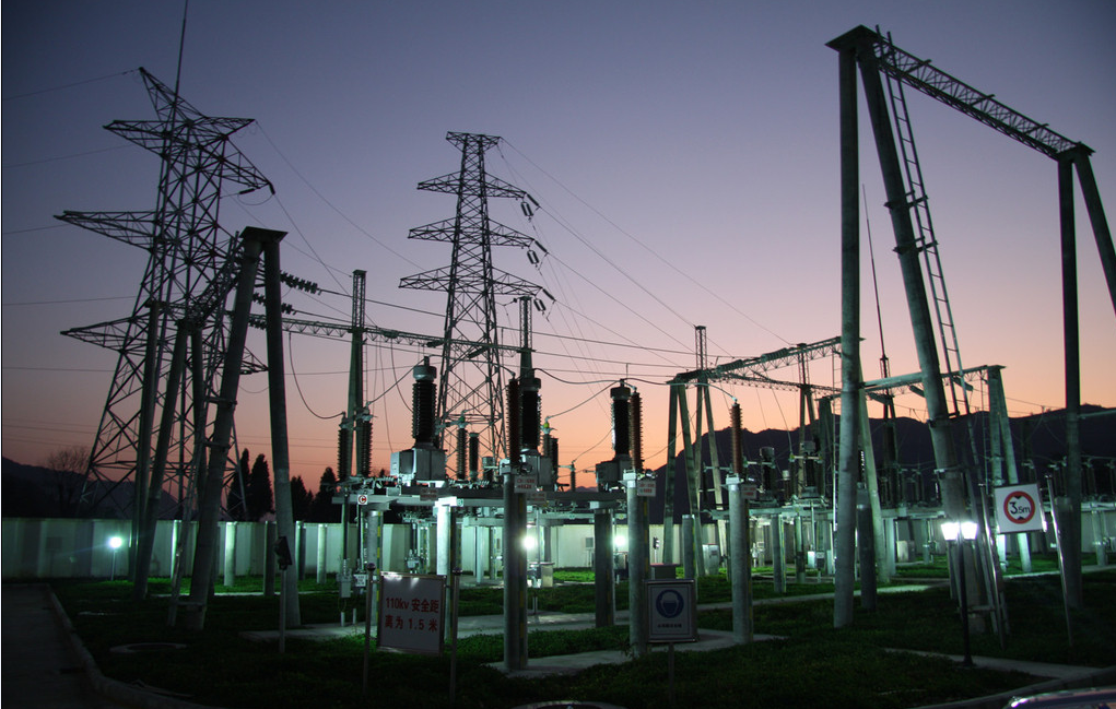 保定伊諾爾電氣出口印尼發(fā)電機中性點電阻柜順利發(fā)貨，將于13日抵達上海港進倉裝船